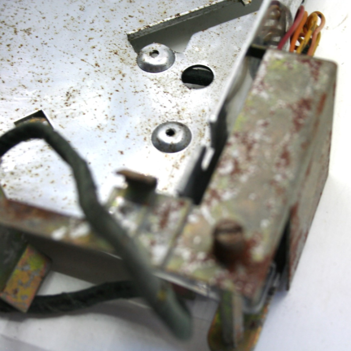 Wurlitzer Parti di ricambi Wurlitzer Telaio porta gettoniera per Jukebox Wurlitzer Condizione: visto e piaciuto 1 Telaio porta g