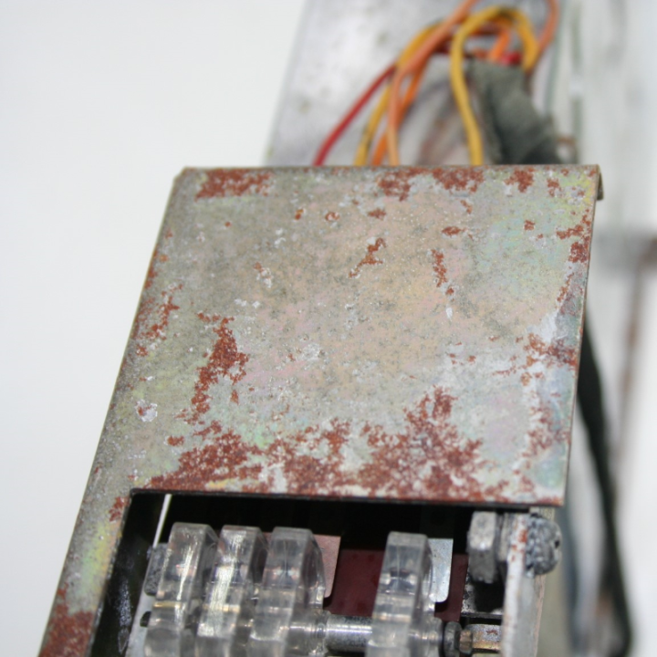 Wurlitzer Parti di ricambi Wurlitzer Telaio porta gettoniera per Jukebox Wurlitzer Condizione: visto e piaciuto 3 Telaio porta g