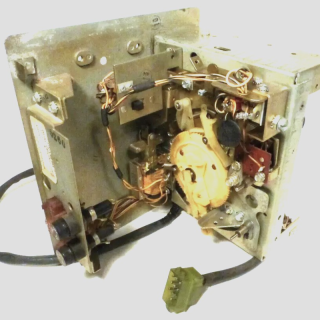 Seeburg Parti di ricambio Seeburg SEEBURG PFEAIU: UNITÀ UNIVERSALE A DOPPIA PREZZAZIONE UDPU4 Condizione: Condizioni d'aquisto 1