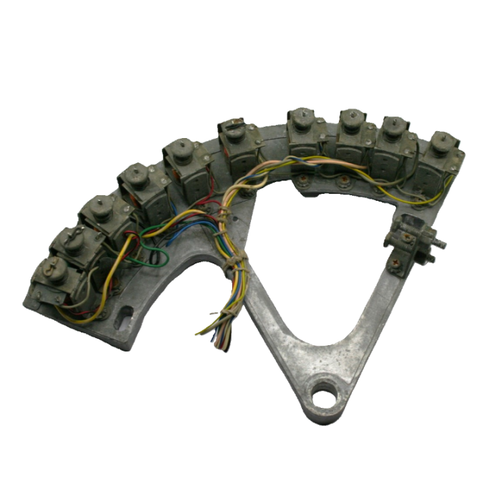 Wurlitzer Parti di ricambi Wurlitzer Gruppo Solenoidi Wurlitzer 68617 e 68804 Condizione: visto e piaciuto 1 Gruppo Solenoidi Wu