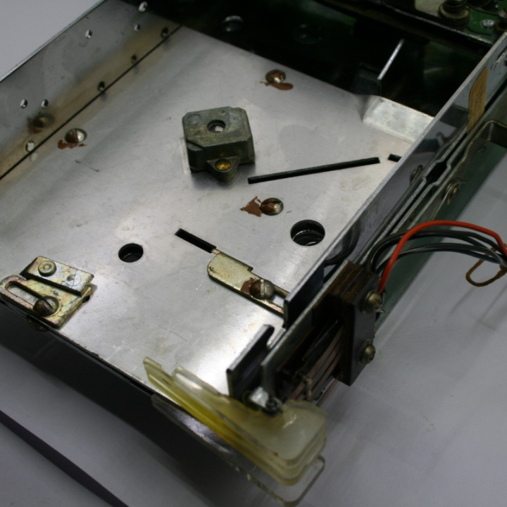 Ami Rowe Parti di ricambio Ami Rowe Rowe-Ami porta gettoniera con slitta e prolunga Condizione: visto e piaciuto 2 Rowe-Ami port