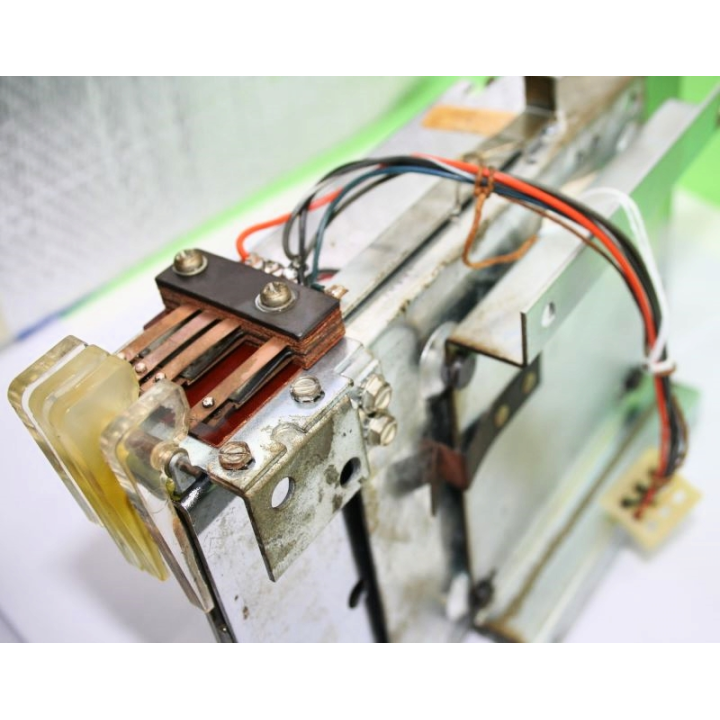 Ami Rowe Parti di ricambio Ami Rowe Rowe-Ami porta gettoniera con slitta e prolunga Condizione: visto e piaciuto 3 Rowe-Ami port