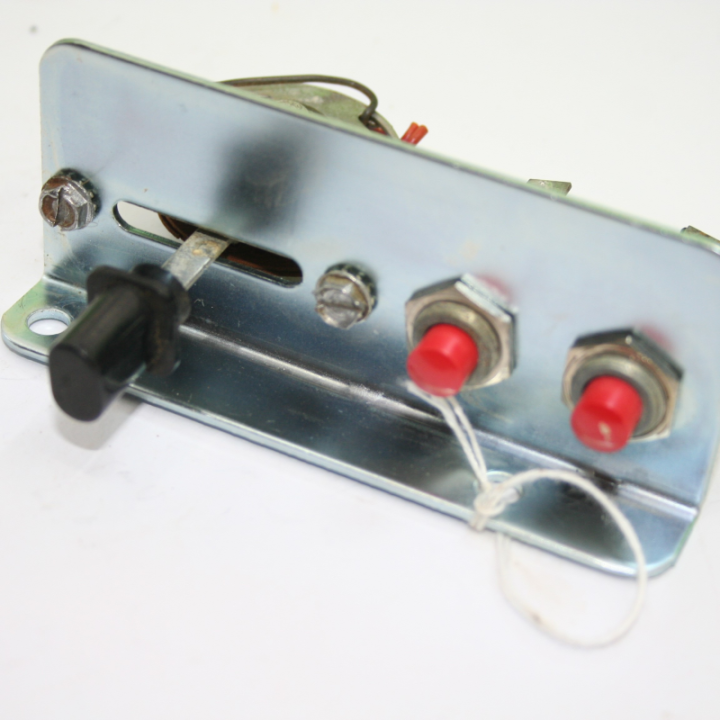 Ami Rowe Parti di ricambio Ami Rowe Interruttore di scansione Rowe-Ami Condizione: visto e piaciuto 2 Interruttore di scansione 