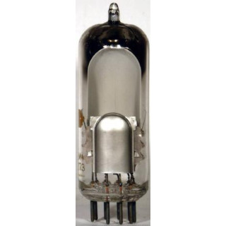 Philips Valvole Valvola EM81 Condizione: visto e piaciuto 1 Valvola EM81 Valvola EM81 Stato:Europa Produttore: Common type Europ