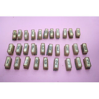 Wurlitzer Parti di ricambi Wurlitzer Pulsante di selezione Per Wurlitzer 3400 Condizione: Ricondizionato 1 Pulsante di selezione