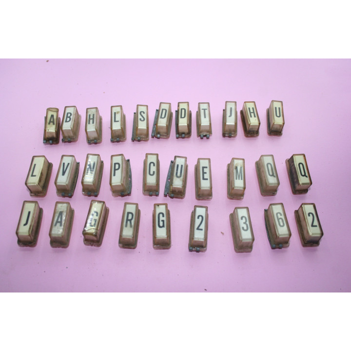 Wurlitzer Parti di ricambi Wurlitzer Pulsante di selezione Per Wurlitzer 3400 Condizione: Ricondizionato 1 Pulsante di selezione