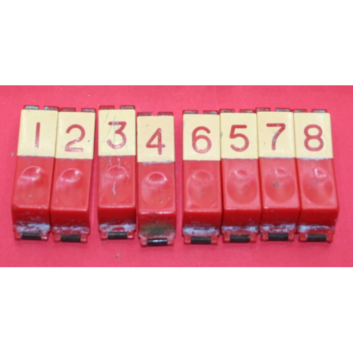 Seeburg Parti di ricambio Seeburg Pulsante Seeburg 201 (Pulsanti Numeri) Condizione: Ricondizionato 1 Pulsante Seeburg 201 (Nume