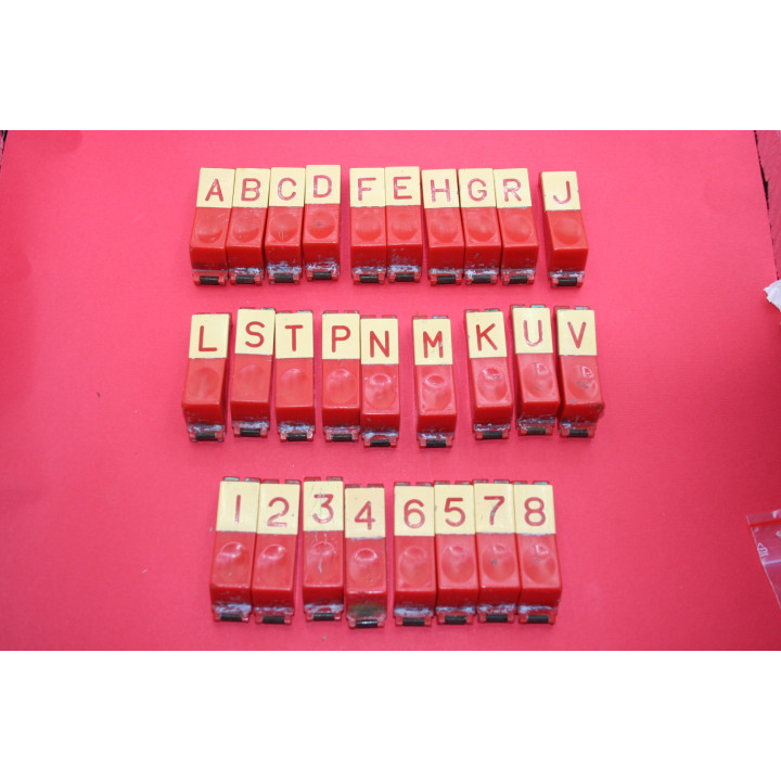 Seeburg Parti di ricambio Seeburg Pulsante Seeburg 201 (Pulsanti Numeri) Condizione: Ricondizionato 2 Pulsante Seeburg 201 (Nume