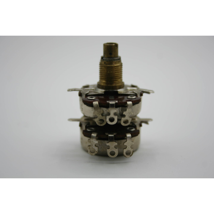 Wurlitzer Componenti eletronici Potenziometro lesa Stereo Logaritmico 2x50 K Ohm Condizione: Nuovo 2 Potenziometro lesa Stereo L