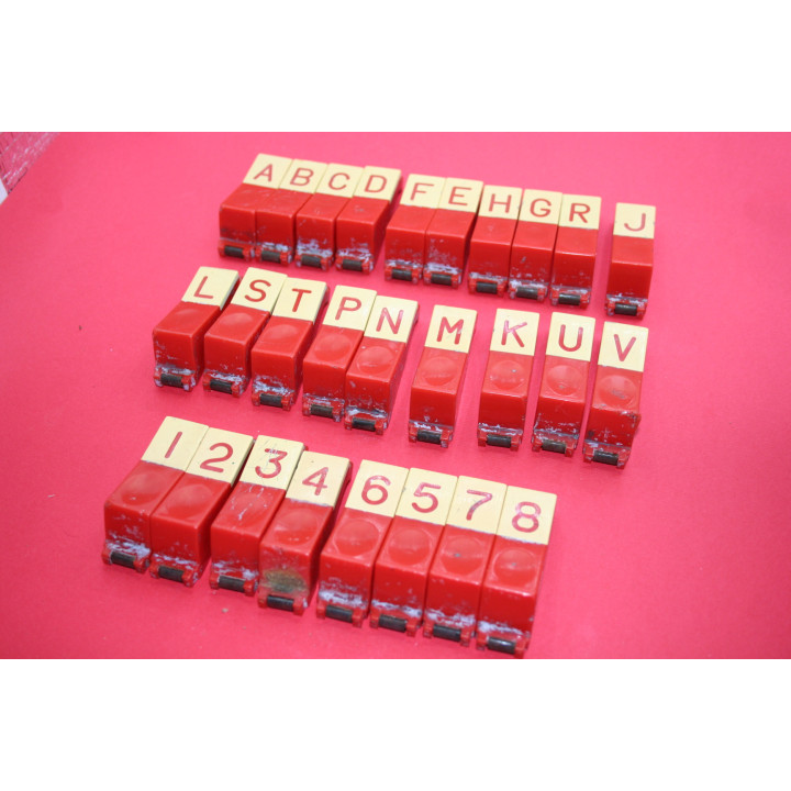 Seeburg Parti di ricambio Seeburg Pulsante Seeburg 201 (Lettere) Condizione: Ricondizionato 3 Pulsante Seeburg 201 (lettere) Pul