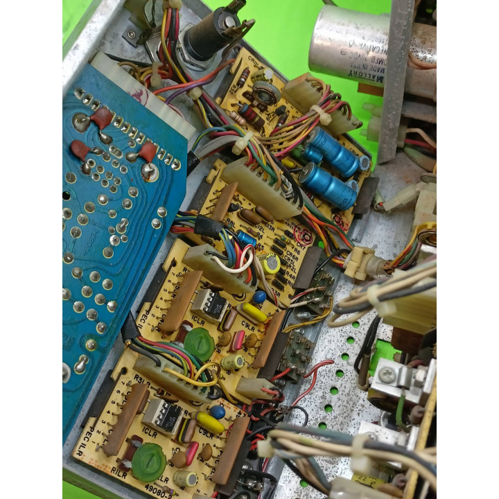 Italiano (Italian) Rock Ola Amplificatore JUKEBOX ROCK-OLA 429 6 Parti di ricambio Rock ola [product.weight]6 Shop I'm Jukebox i