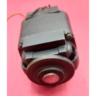 Seeburg Parti di ricambio Seeburg Motore seeborg KCI-42 Condizione: Ricondizionato 1 Motore seeborg KCI-42  Motore seeborg KCI-4